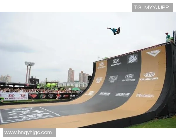 深圳滑板队创新高滑板战术排名引领潮流展现实力与团队合作精神